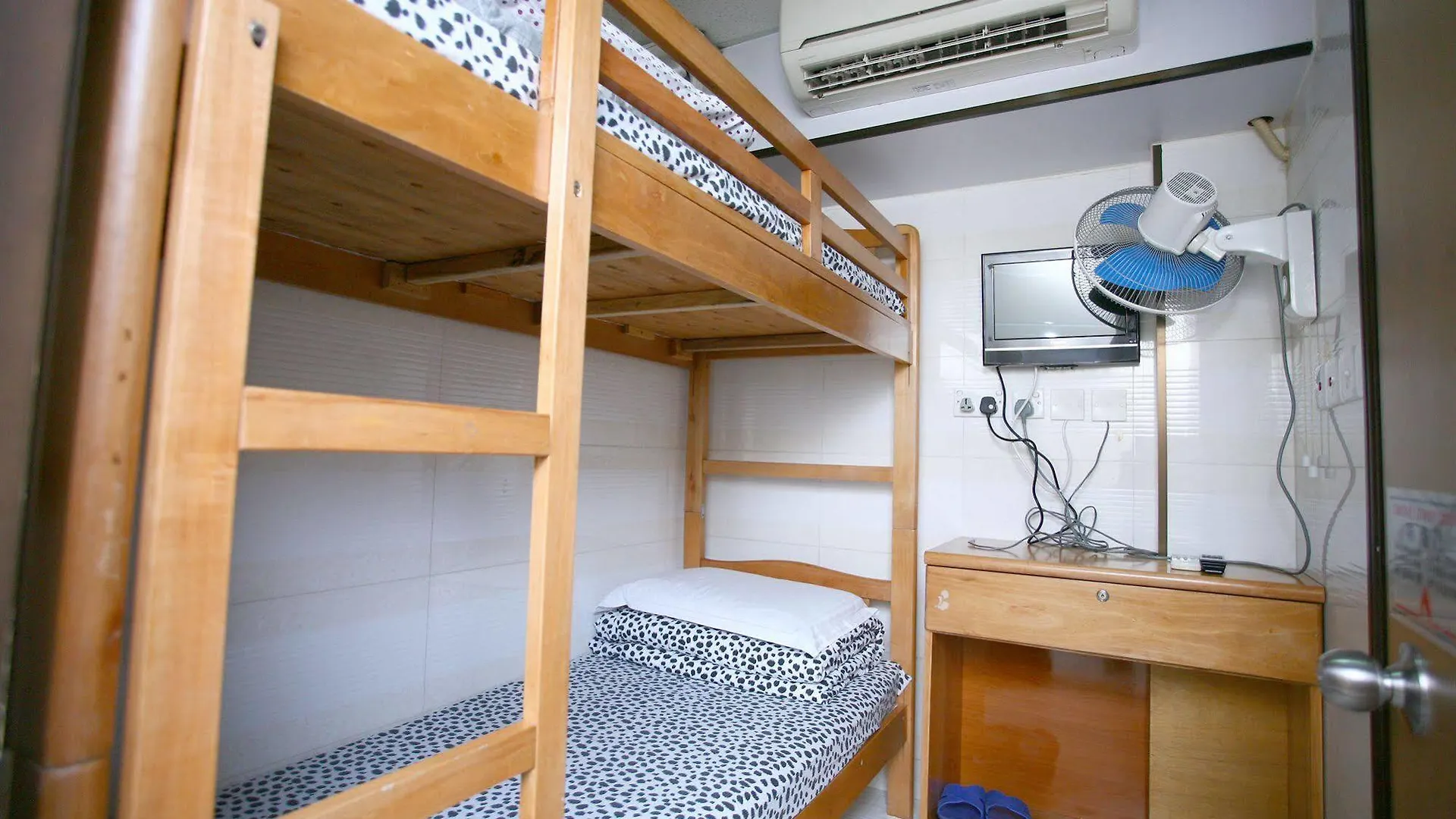 Penzion H K Commercial Inn Kowloon
