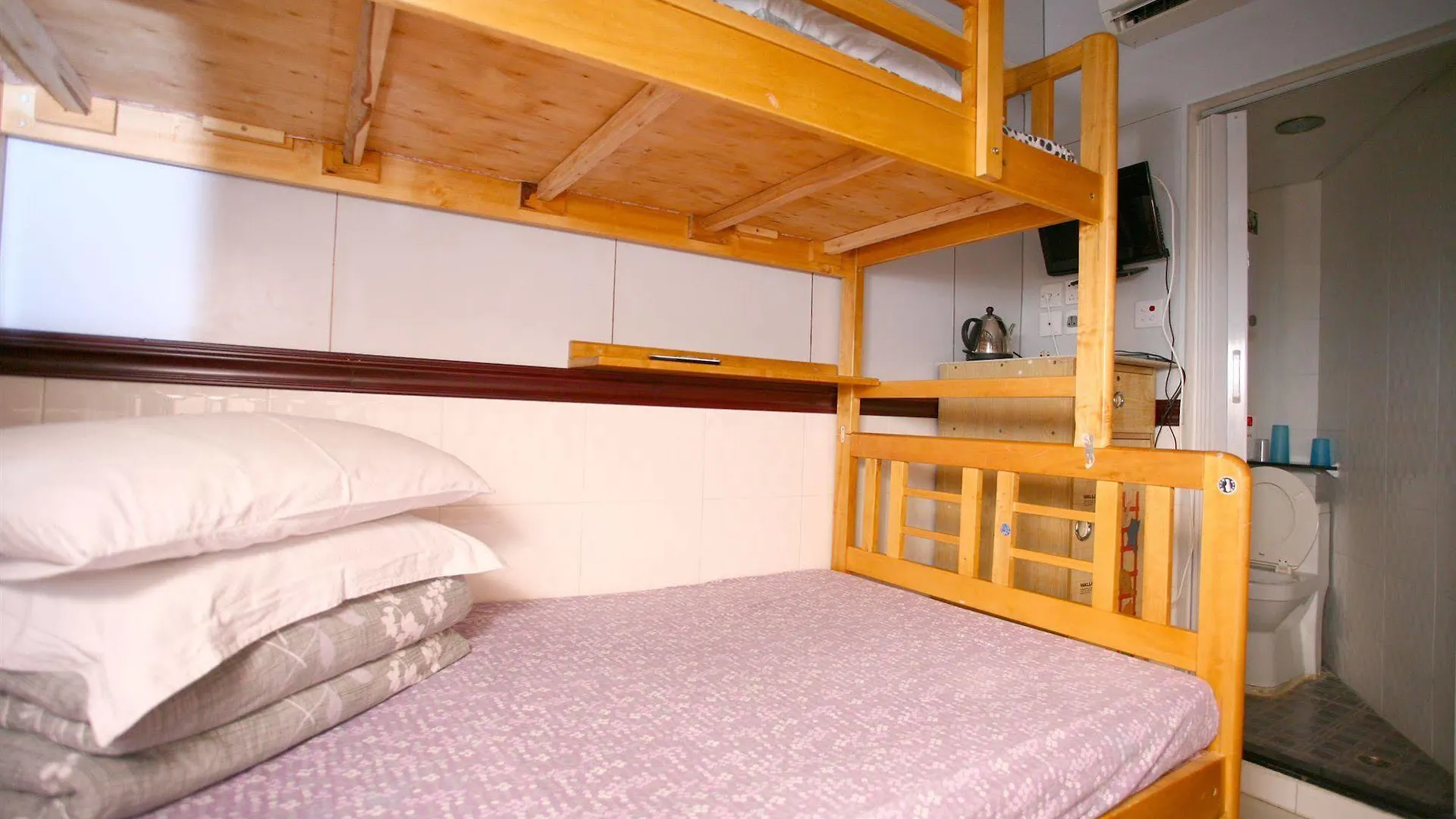 Penzion H K Commercial Inn Kowloon